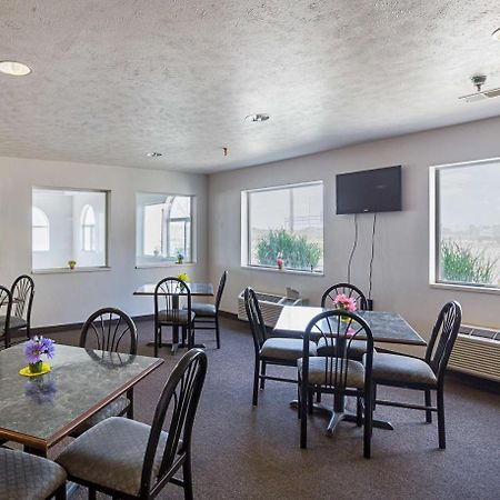 Motel 6 Omaha - Iat West Екстер'єр фото